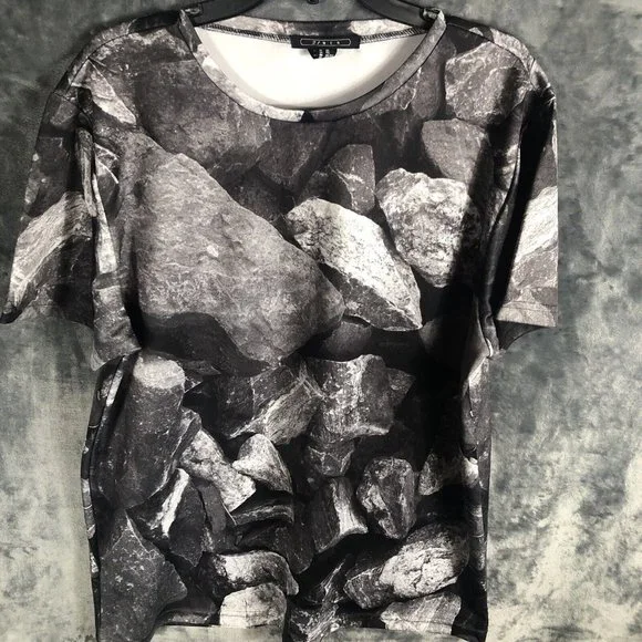 Forever 21 Men’s Shirt Size Adult 2X Large 2/Men T-Shirt Black/Gray - Picture 2 of 8